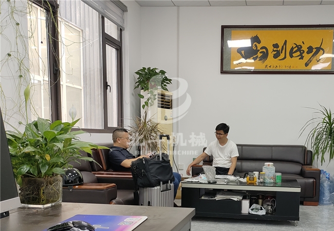 江苏省客户来巩义花季传媒广告入口网站下载实地考察连续式花季APP下载安装