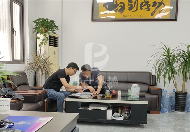 云南客户来花季传媒广告入口网站下载机械进一步了解稻壳花季APP下载安装